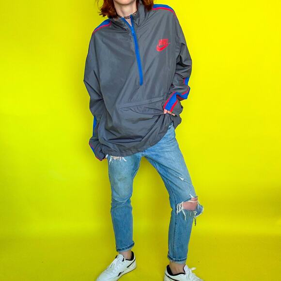 Nike Unisex Gray and Blue Striped Windbreaker Jacket - Picture 2 of 14